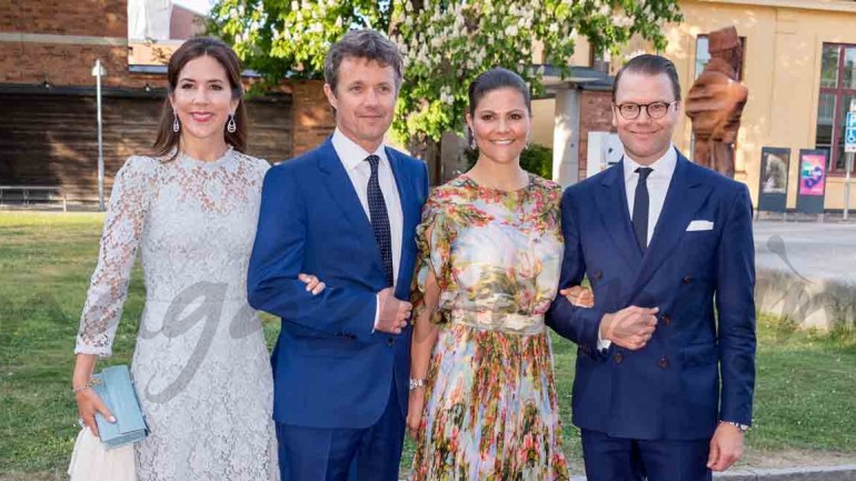 Los príncipes de Suecia y Dinamarca, cena oficial en Estocolmo