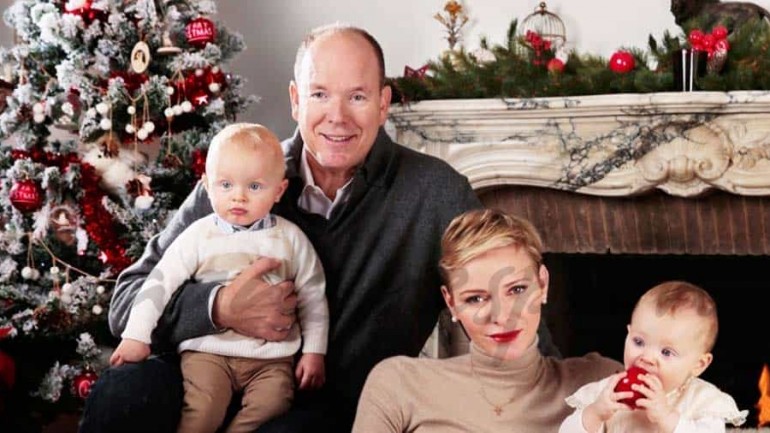 Alberto y Charlene de Mónaco nos felicitan la Navidad