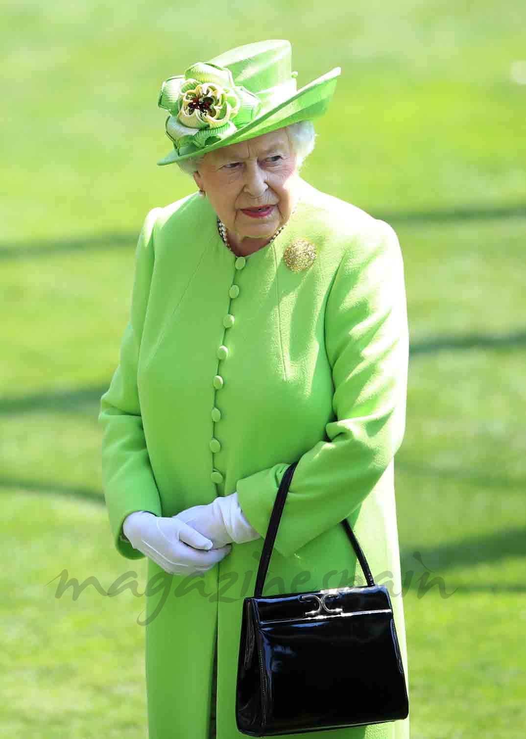 la reina isabel de inglaterra en ascot