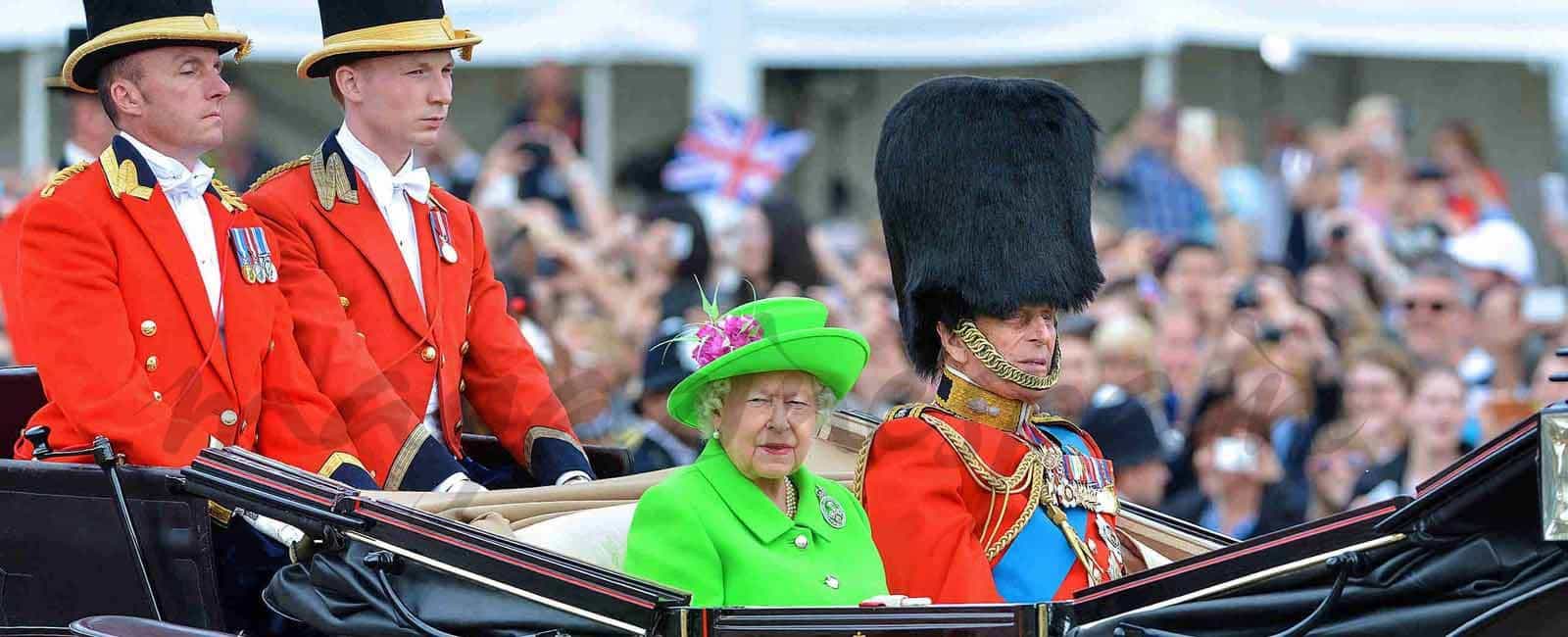 Las simpáticas imágenes de la princesa Charlotte, en su primer Trooping the Colour”