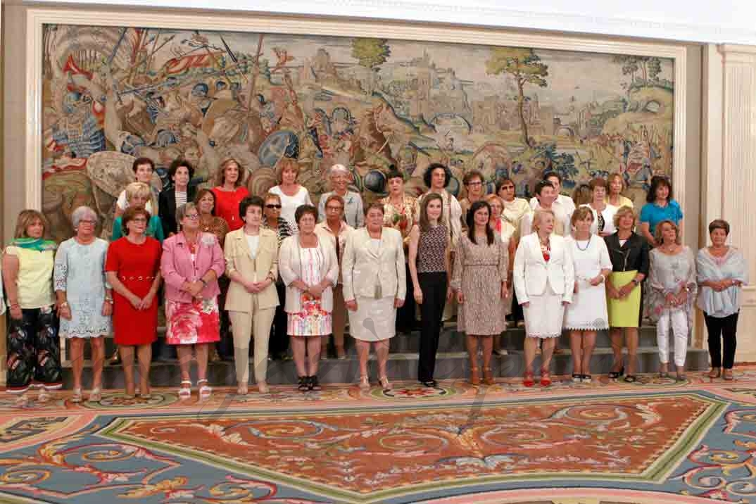 reina letizia con asociacion de alhama