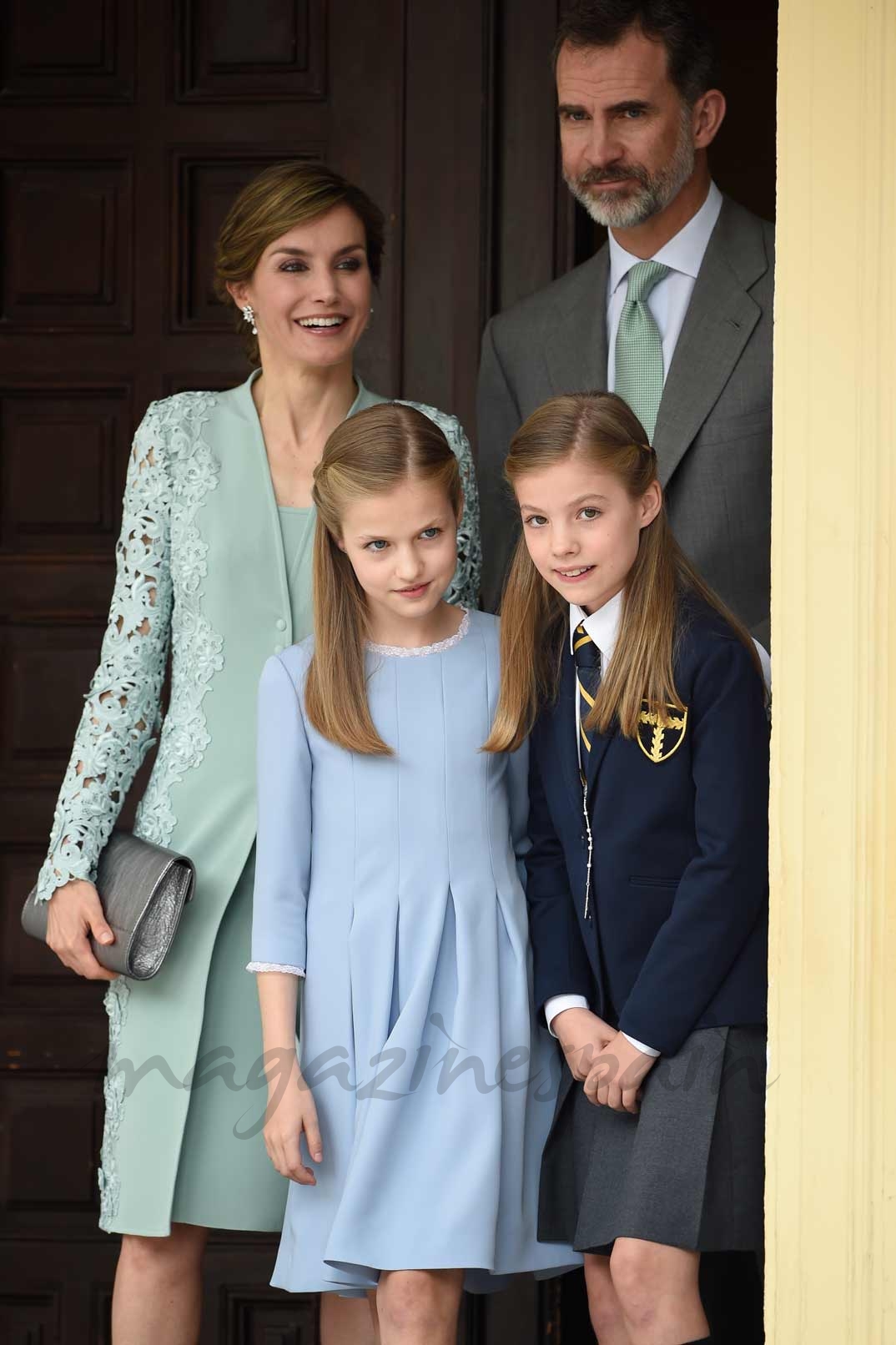 Reyes Felipe y Letizia con la princesa Leonor y la infanta Sofía
