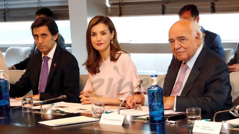 La reina Letizia se viste de Zara