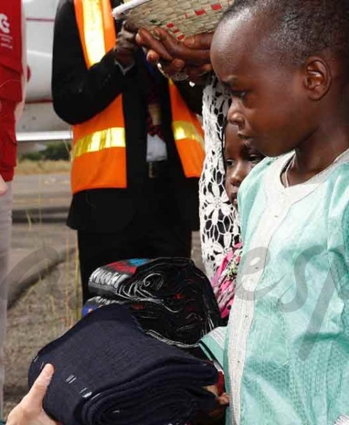 La imagen más solidaria de la reina Letizia en Senegal