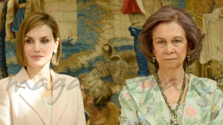 La complicidad de las reinas Letizia y Sofía
