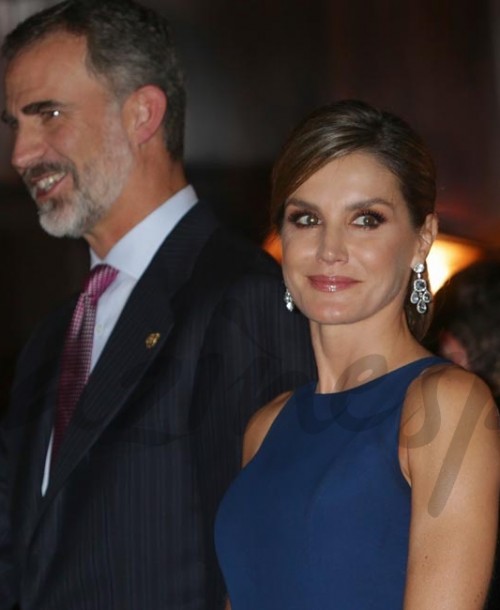 Los Reyes Felipe y Letizia, de Felipe Varela, presiden el tradicional concierto Premios Princesa de Asturias