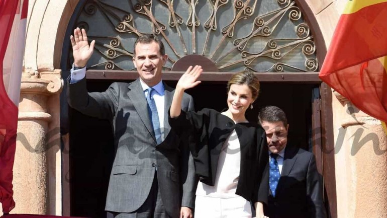 El look primaveral de la reina Letizia