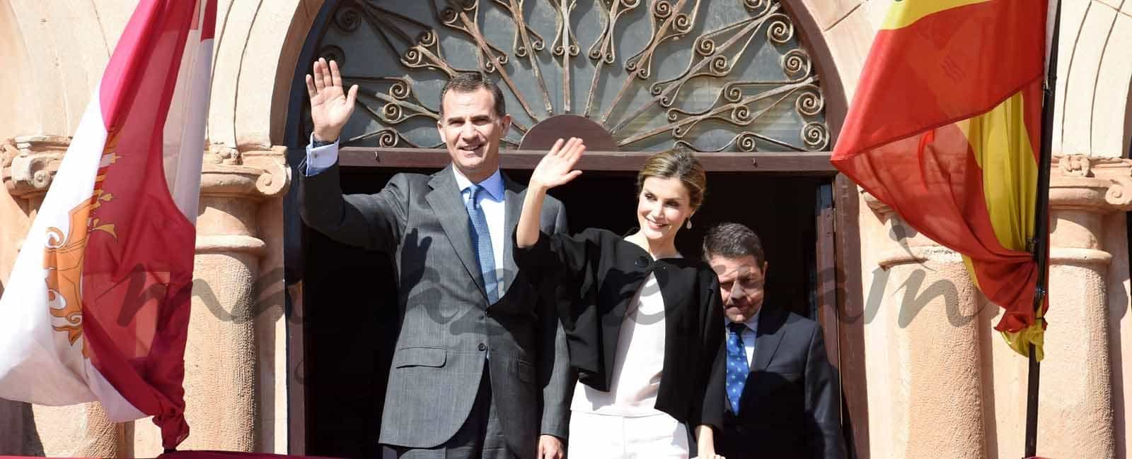 El look primaveral de la reina Letizia