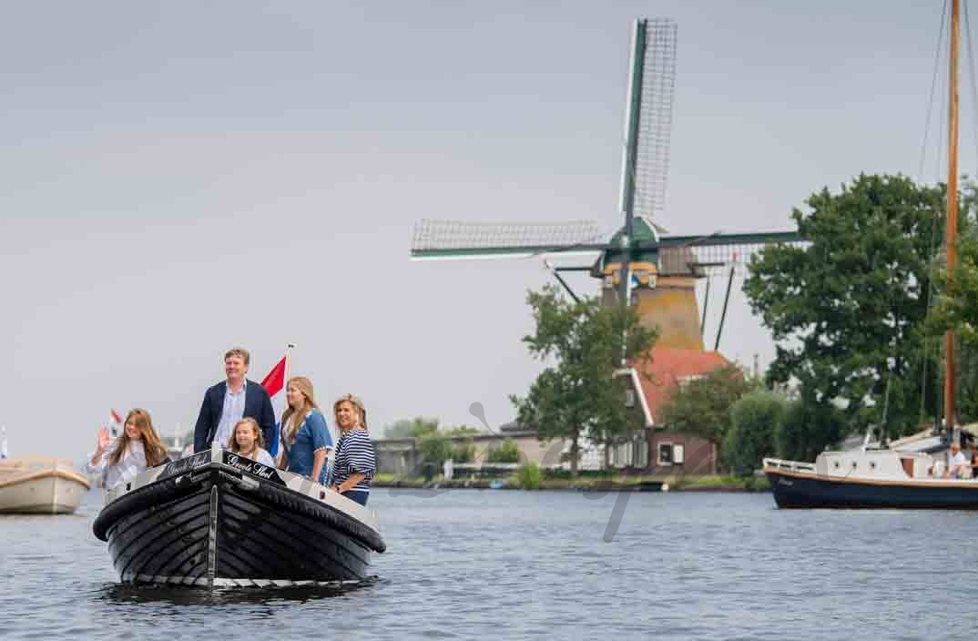 familia real holandesa posado de verano