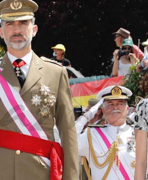 Los Reyes presiden los actos conmemorativos en el Día de las Fuerzas Armadas