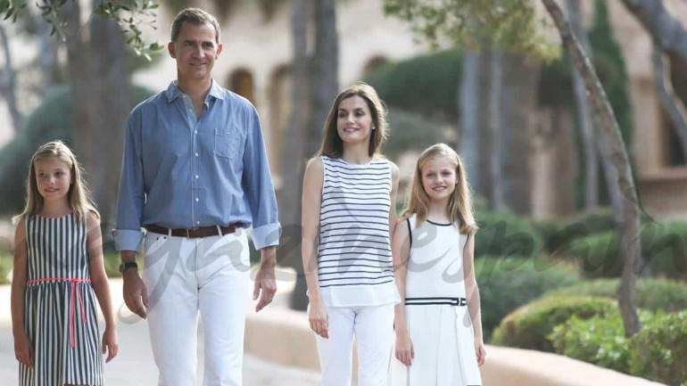La Familia Real, posado de verano en el Palacio de Marivent
