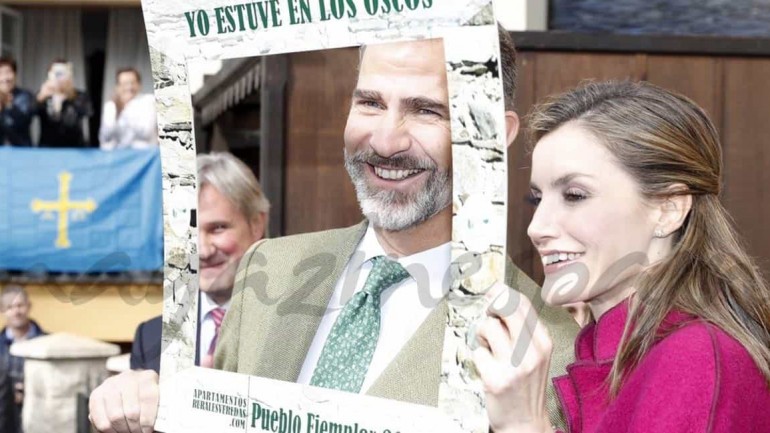 Los Reyes reciben el cariño de la comarca de los Oscos, Pueblo Ejemplar de Asturias 2016