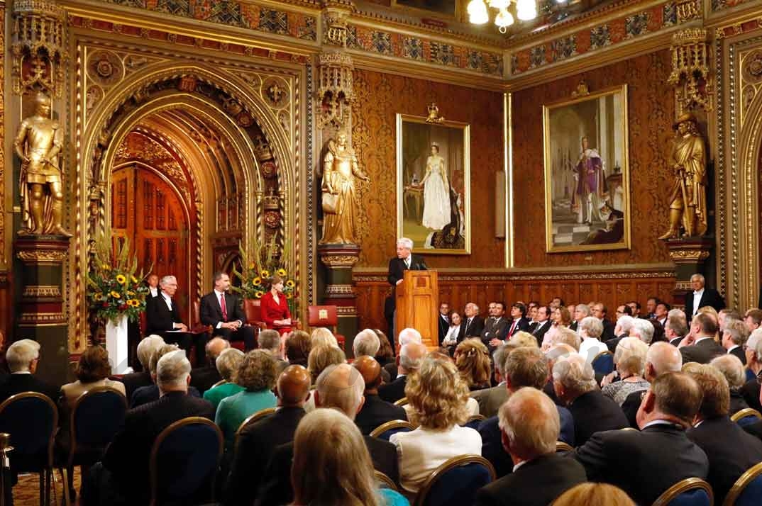 Los Reyes en el Parlamento Británico - Casa S.M. El Rey