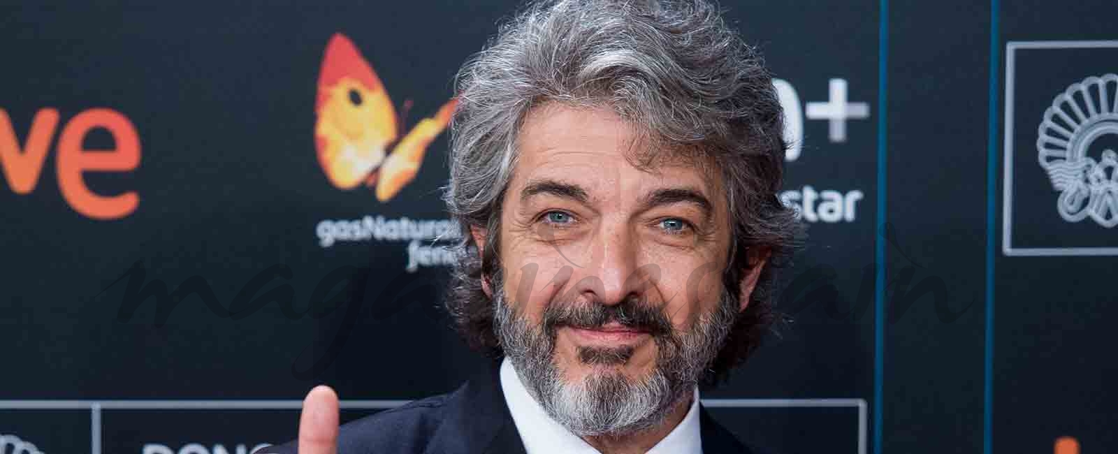 Ricardo Darín recibe el Premio Donostia acompañado de su hijo y de Úrsula Corberó