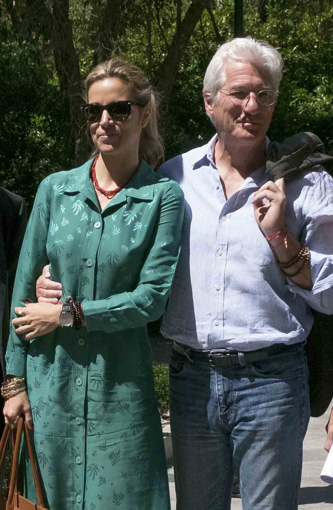 richard gere y alejandra silva solidarios con los niños