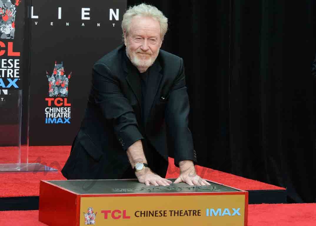 ridley scott huellas en el teatro chino de los angeles