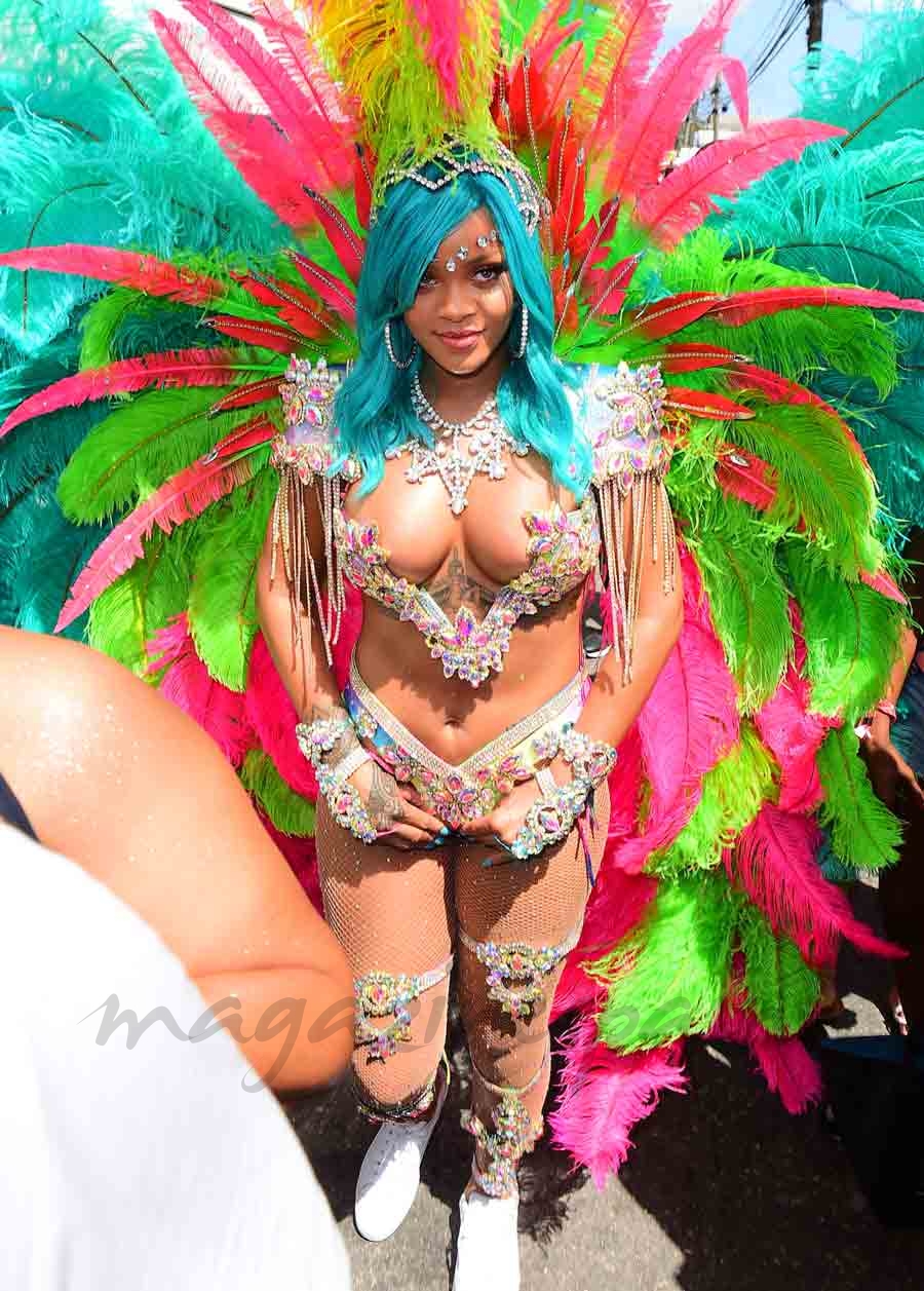 rihanna en el carnaval de barbados