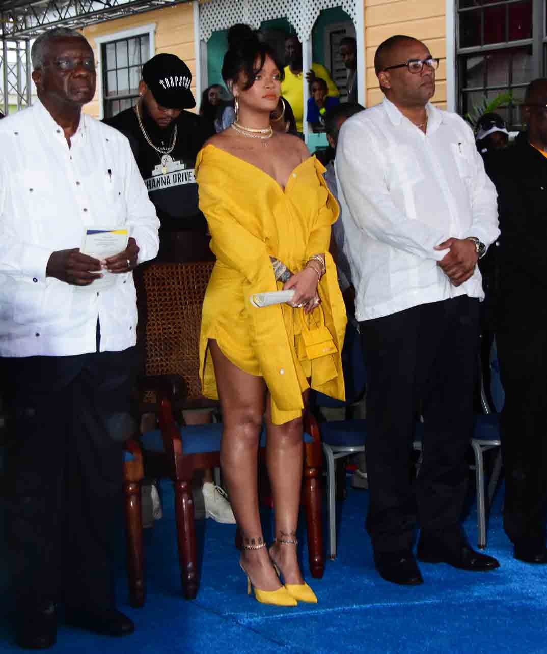 rihanna ya tiene su calle en barbados