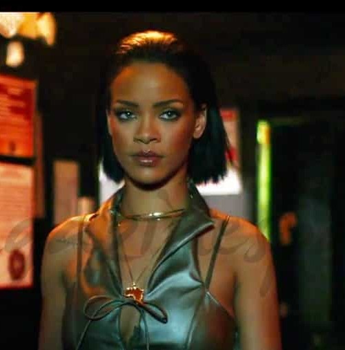 Rihanna, muy sexy en su nuevo videoclip “Needed me”