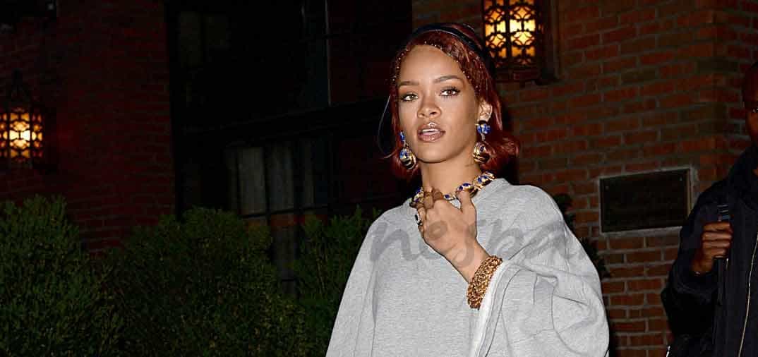 Rihanna pasea su look, por las calles de New York
