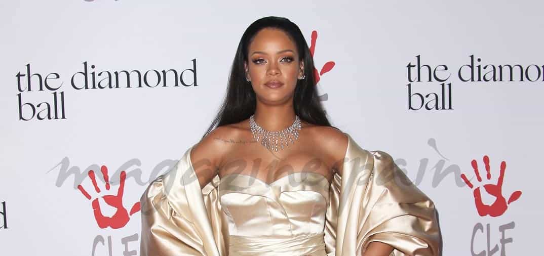 Rihanna presume de escote… y de familia
