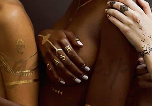 ¿Quieres lucir un tatuaje como los que lleva Rihanna?