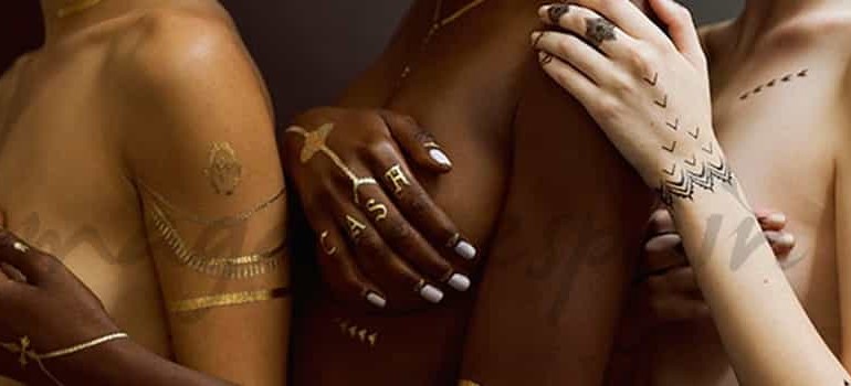 ¿Quieres lucir un tatuaje como los que lleva Rihanna?