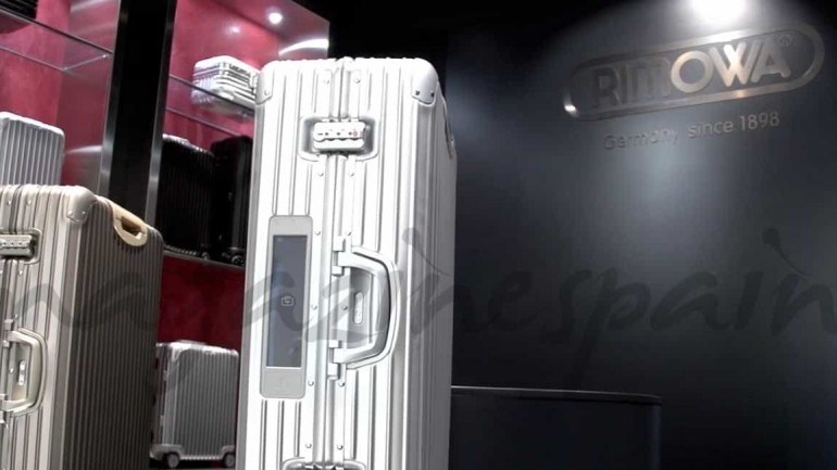 Fran Larrañaga nos invita a viajar desde Rimowa
