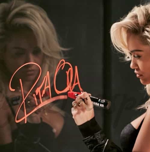 Rita Ora derrocha sensualidad