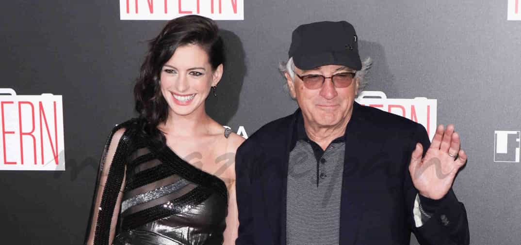 Robert de Niro «el becario» de Anne Hathaway
