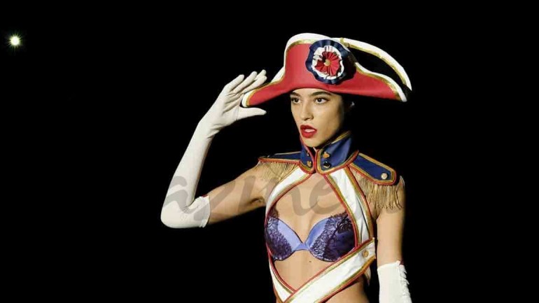 Rocío Crusset, sexy protagonista de la Fashion Week Madrid