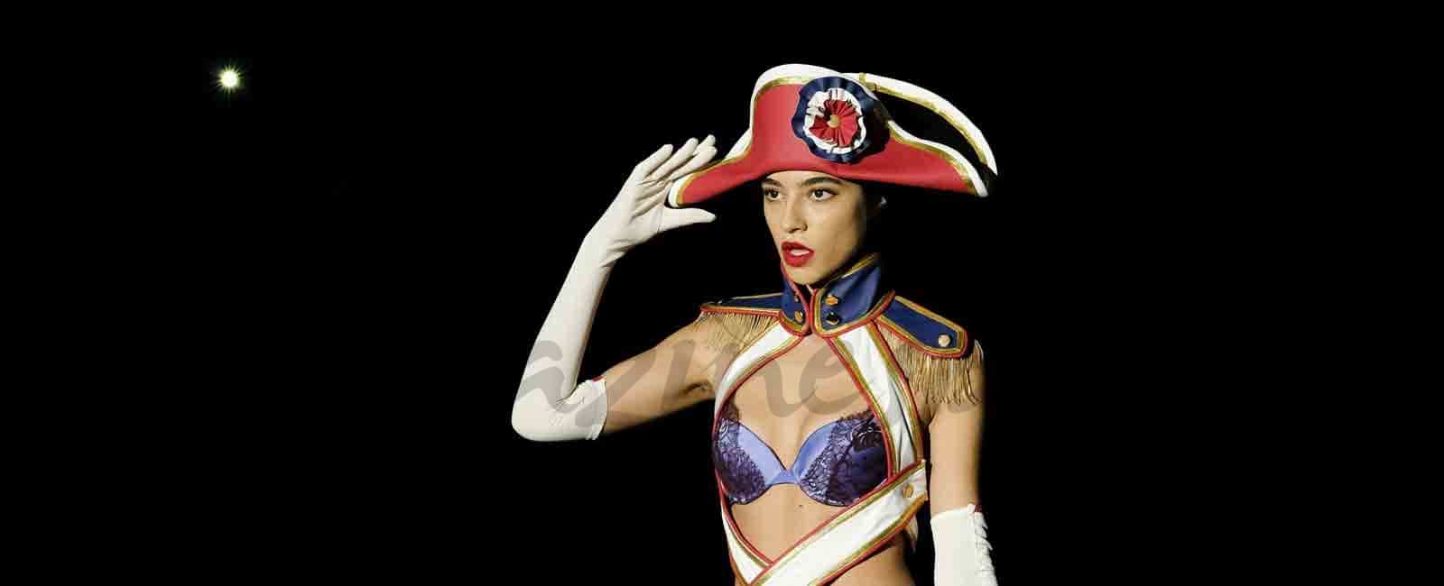 Rocío Crusset, sexy protagonista de la Fashion Week Madrid