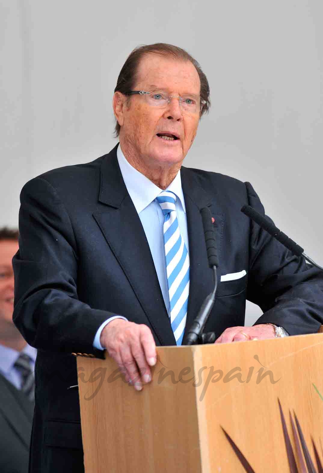 roger moore fallece alos 86 años