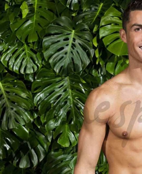 Cristiano Ronaldo presume de cuerpo diez