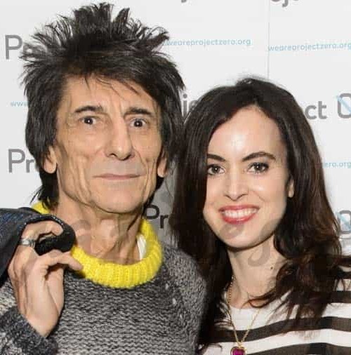 Ronnie Wood y su mujer, la felicidad de los futuros papás