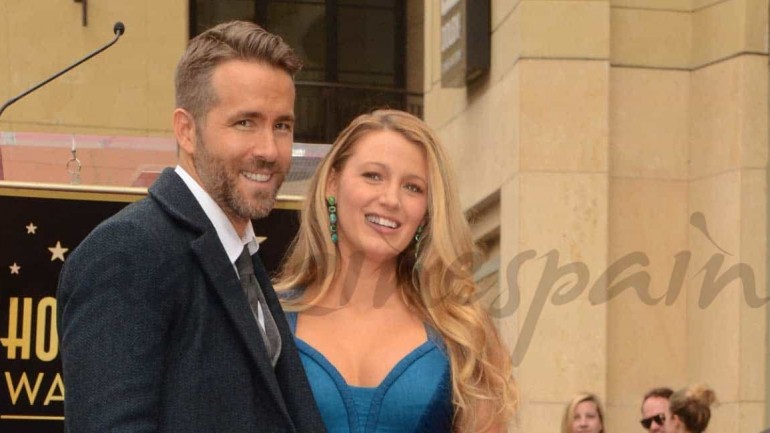 Ryan Reynolds y Blake Lively presentan a sus hijas