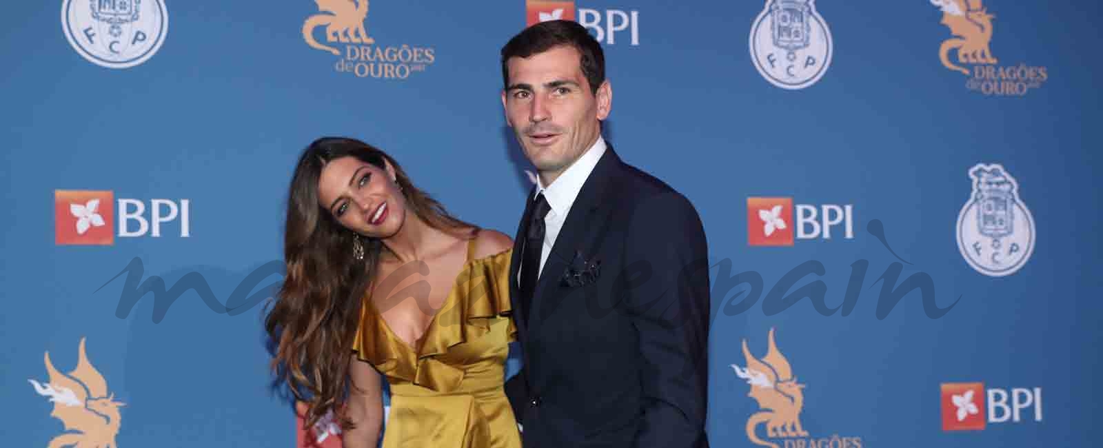 sara carbonero e iker casillas en la gala dragones en oporto