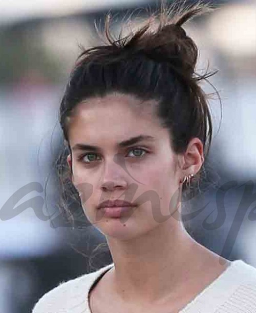 Sara Sampaio al natural