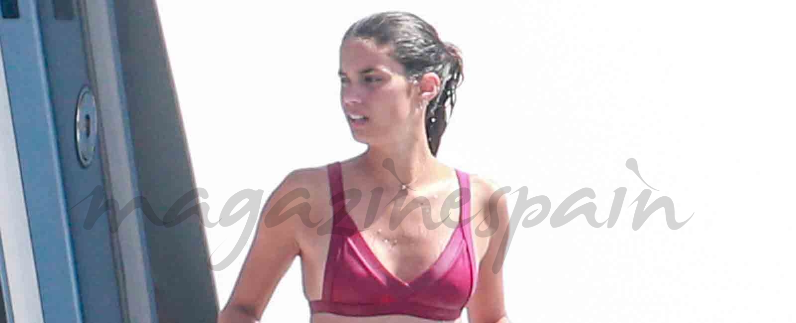 Sara Sampaio con su novio Oliver en Ibiza