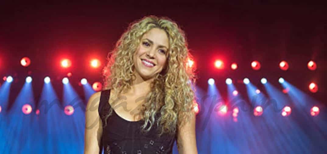 Shakira luce “tipazo”, en el concierto de Maná