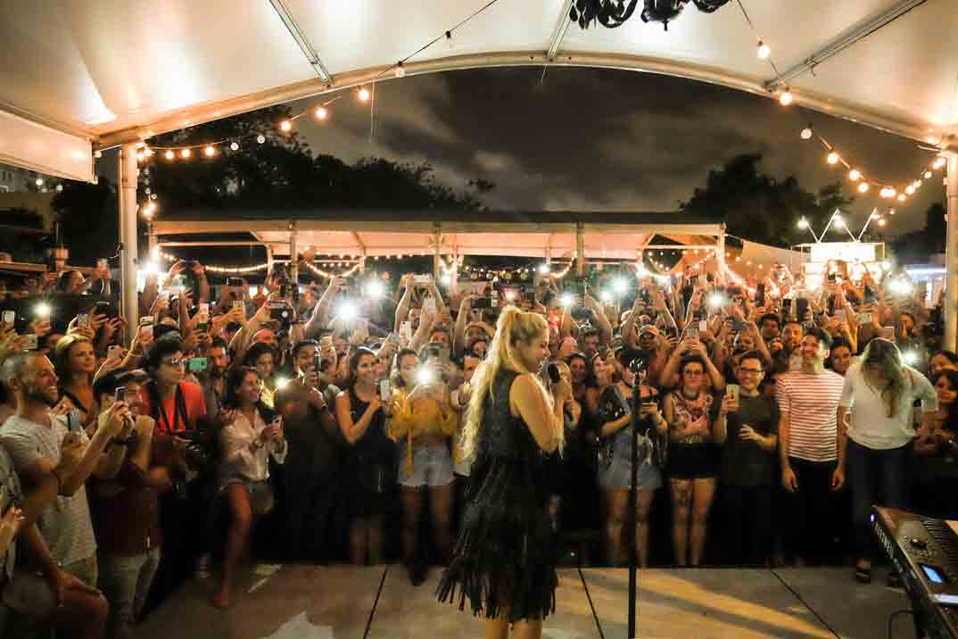 shakira performance en Miami