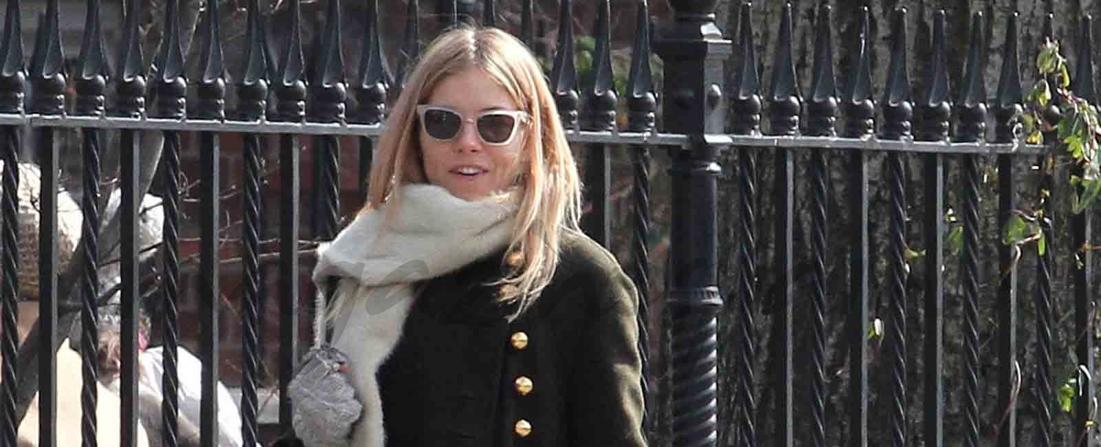 Sienna Miller, una mamá de cine con su hija Marlowe por las calles de Nueva York