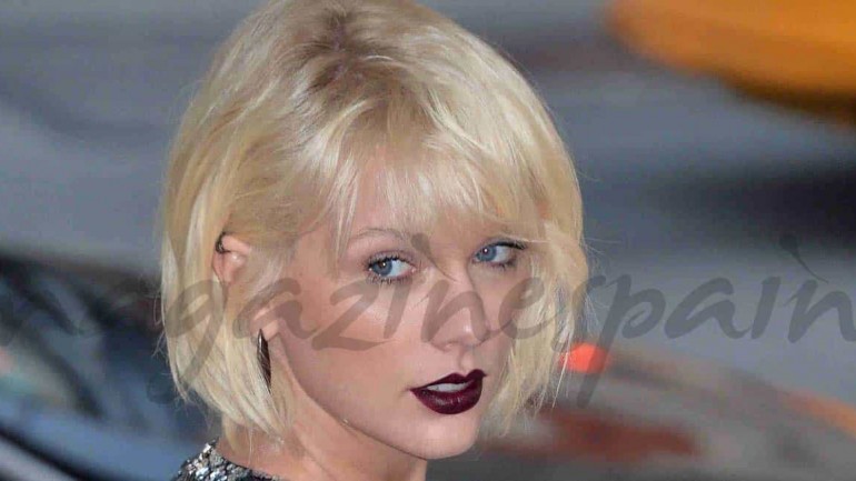 Taylor Swift dona un millón de dólares