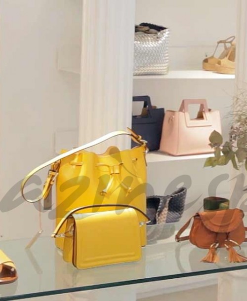 Fran Larrañaga, de moda en «THEXIT»