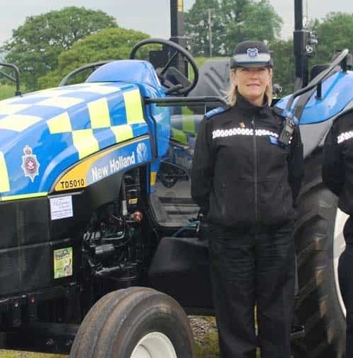 El tractor policía