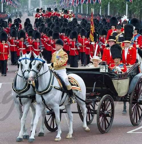 Primera salida oficial de Kate Middleton, para asistir al Trooping the Colour