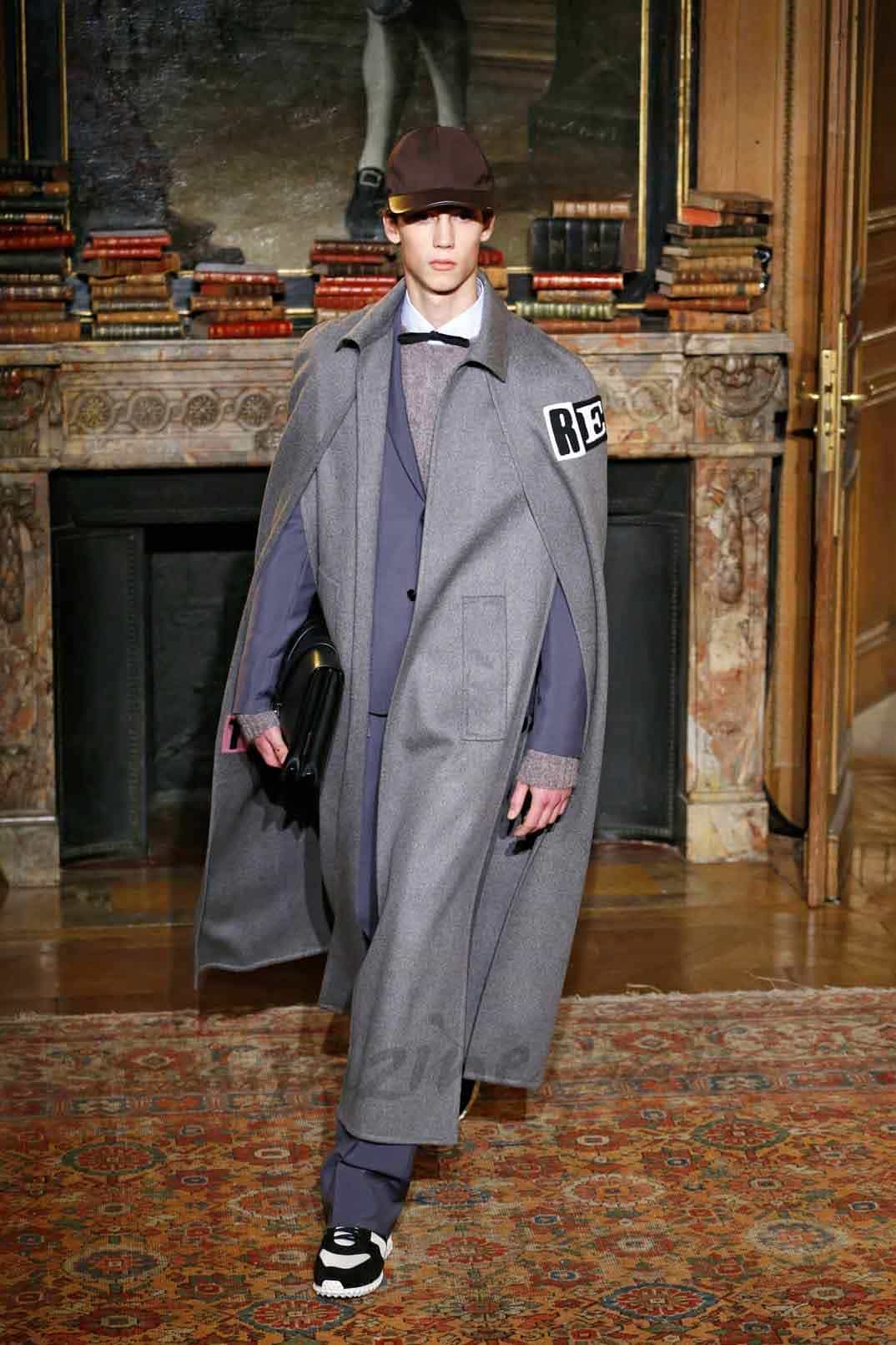 valentino parias fashion week otoño invierno 2017-2018