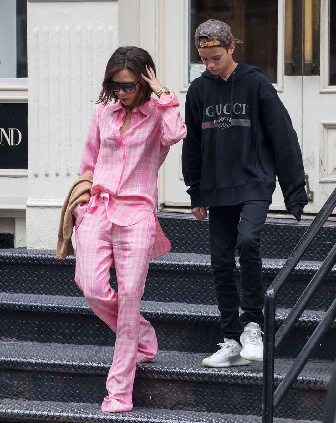 Victoria Beckham y su hijo Romeo