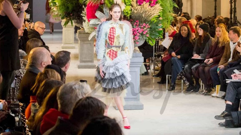 París Fashion Week 2017: Viktor & Rolf-Alta Costura