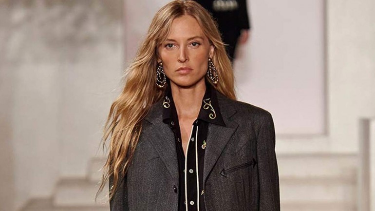 Working Girl: ¡Trajes!